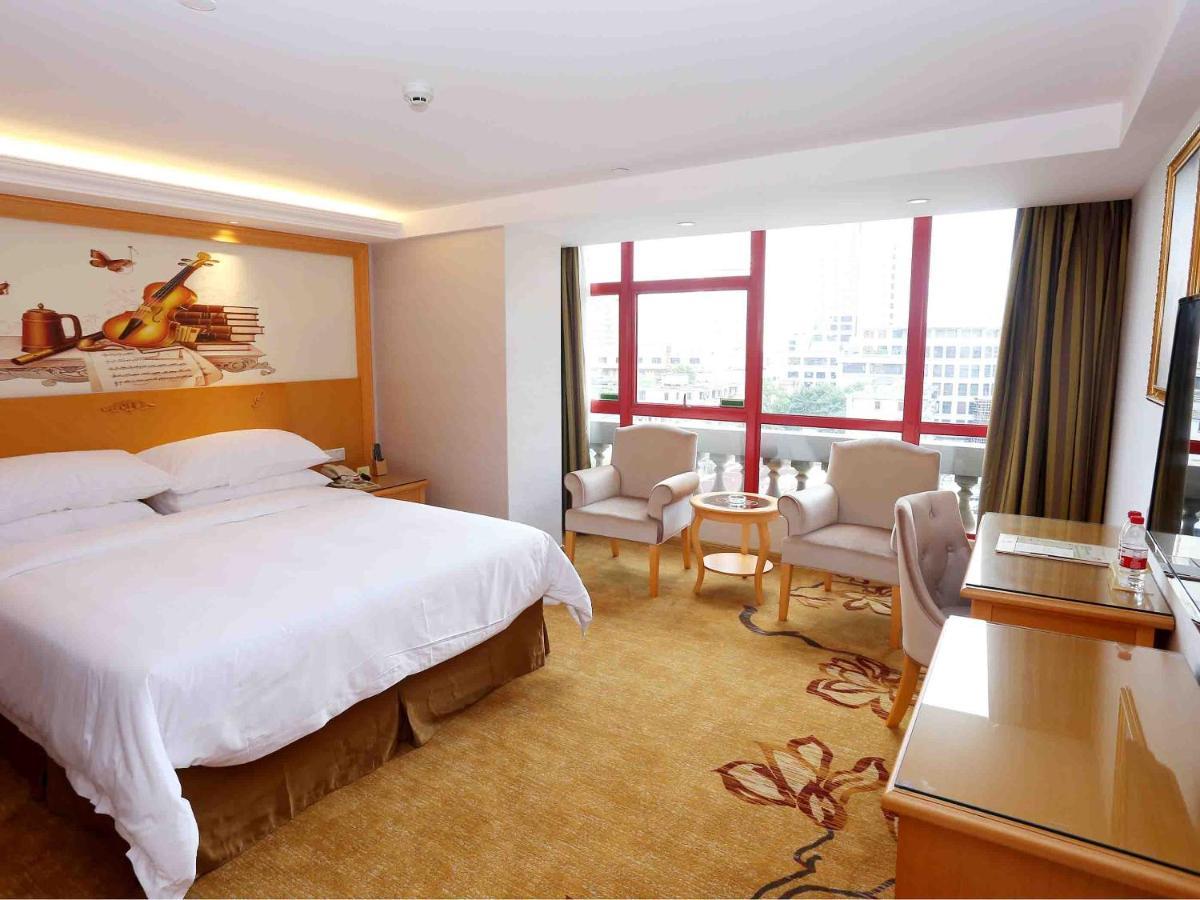 Vienna Hotel Zhongshan West District Exterior foto