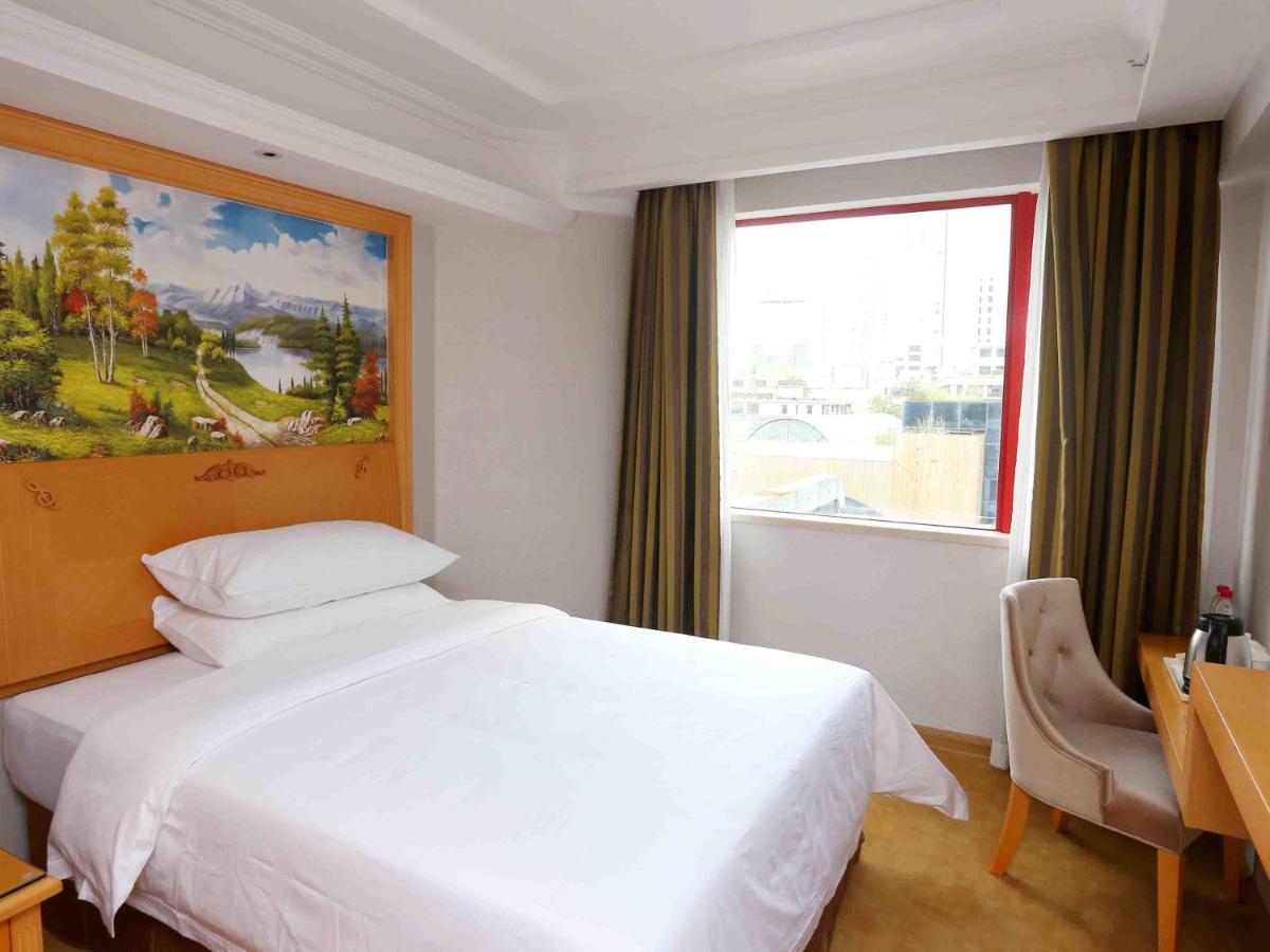 Vienna Hotel Zhongshan West District Exterior foto