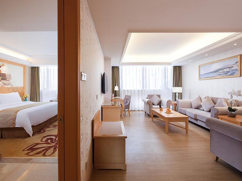 Vienna Hotel Zhongshan West District Exterior foto