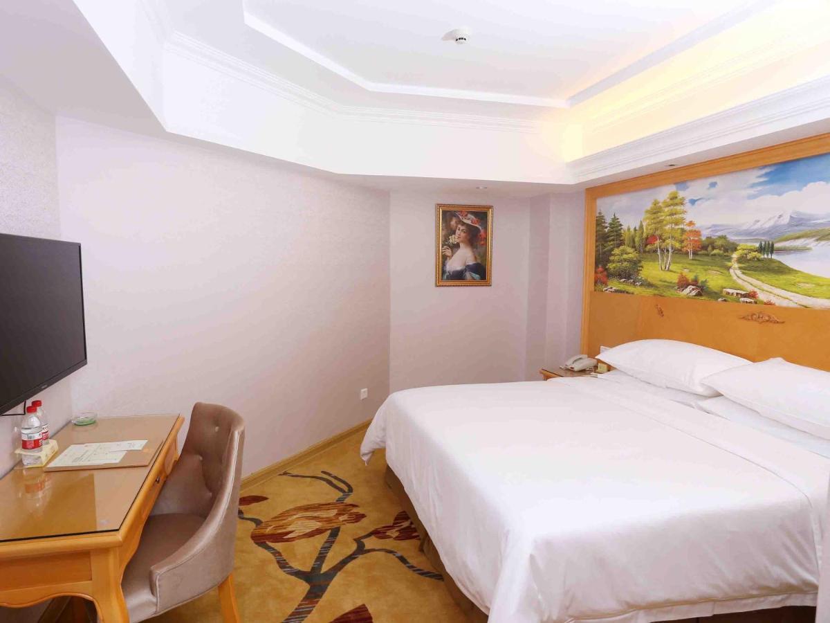 Vienna Hotel Zhongshan West District Exterior foto